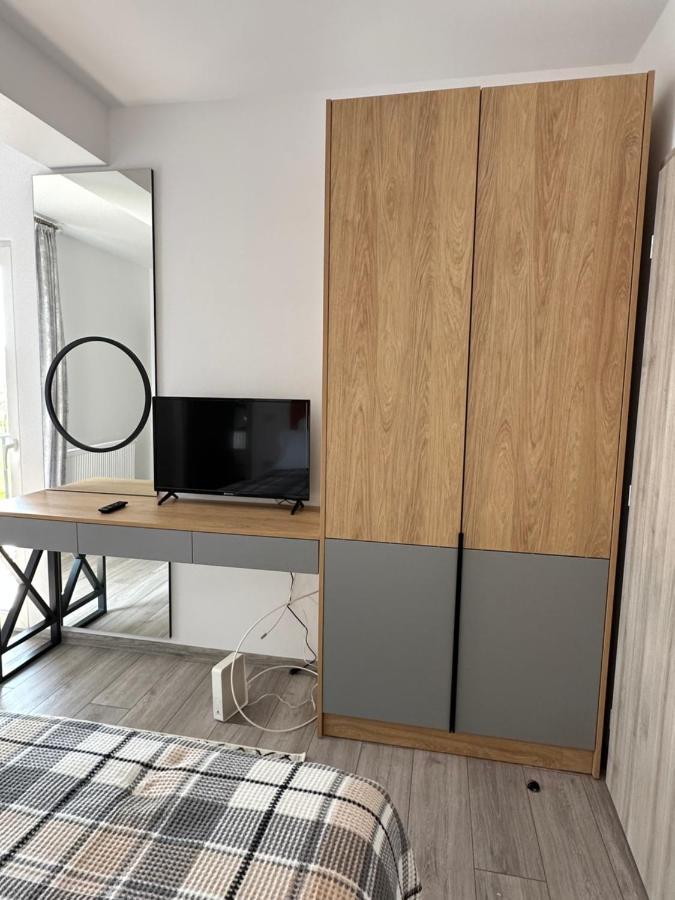 גורה הומורולווי Apartamente Arinis מראה חיצוני תמונה