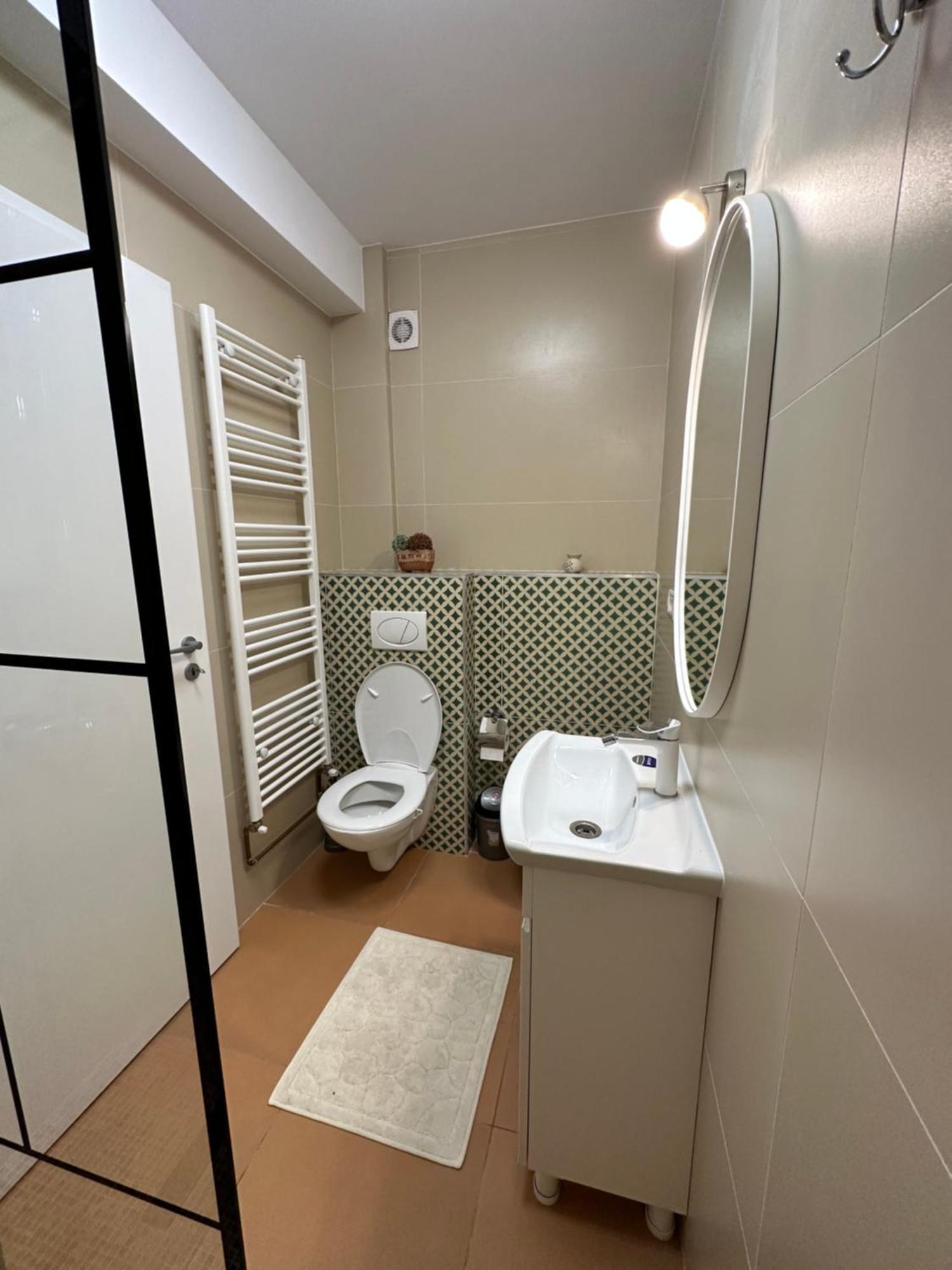 גורה הומורולווי Apartamente Arinis מראה חיצוני תמונה