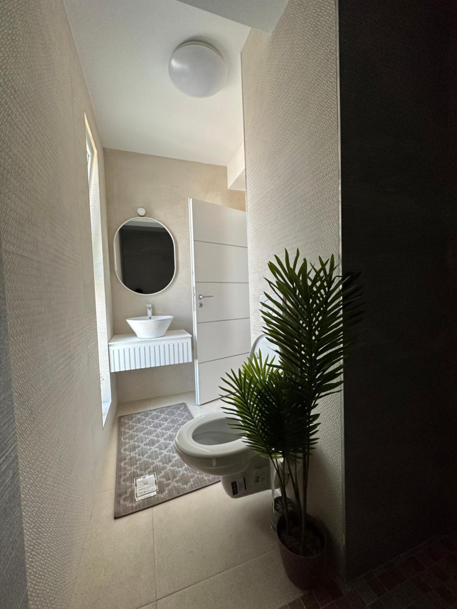 גורה הומורולווי Apartamente Arinis מראה חיצוני תמונה